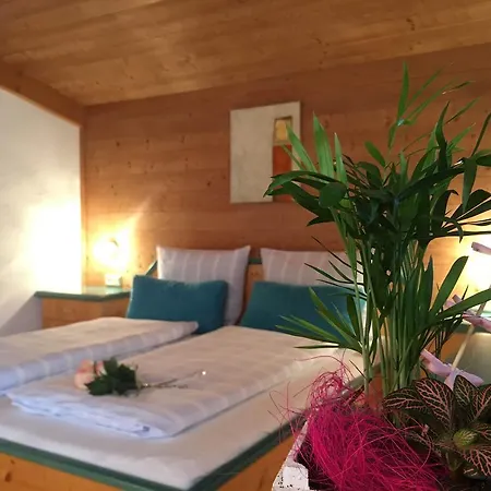 Taxach * Σάαλμπαχ-Χίντεργκλεμ